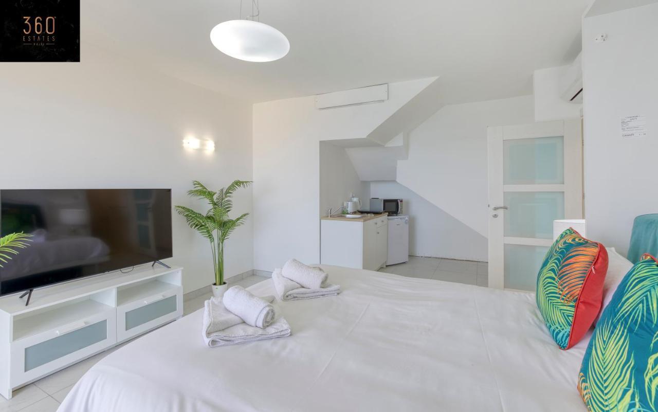 Seafront, Studio Home With Private Seaview Terrace By 360 Estates San Pawl il-Baħar Zewnętrze zdjęcie